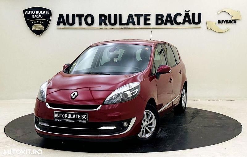 Second-hand Renault Scénic III 110 CP (80 kW) 2012 Culoarerosu Monovolum
