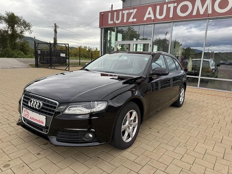 Argintiu Utilizat 2011 Audi A4 Attraction Break | 7.499 EUR (Preț OK) - Imagine 1/4