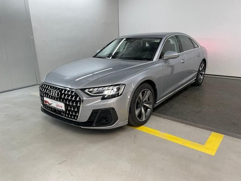 Gri deschis metalic Utilizat 2023 Audi A8 Berlinǎ | 66.000 EUR - Imagine 1/4