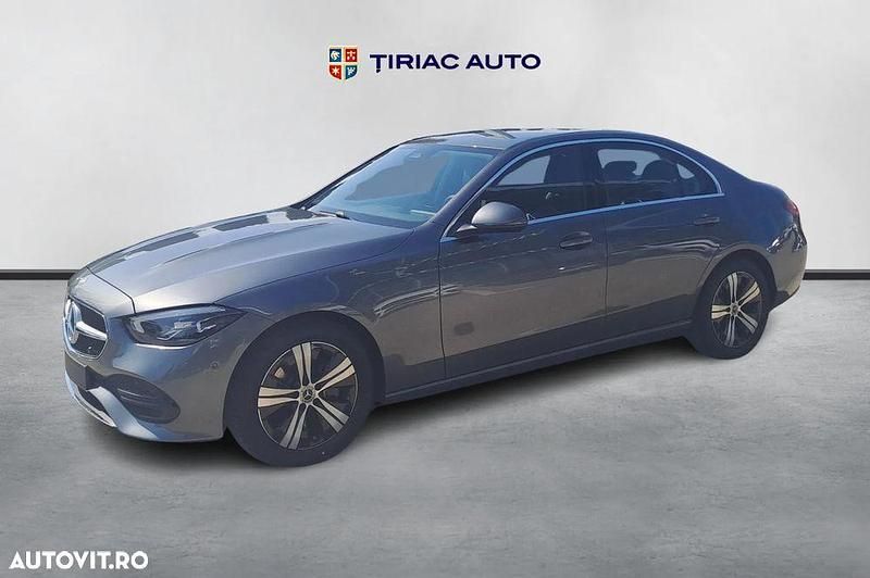 Gri Nouă 2025 Mercedes C180 Berlinǎ | 44.638 EUR (Puțin scump) - Imagine 1/4
