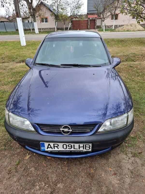 Utilizat 1997 Opel Vectra Berlinǎ | 500 EUR - Imagine 1/4
