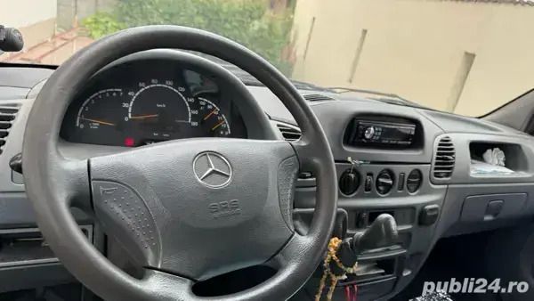 Second-hand Mercedes Sprinter 90 CP (66 kW) 2001 Van