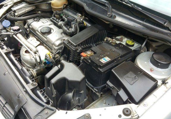 Second-hand Peugeot 206 74 CP (54 kW) 2008 Argint Berlinǎ