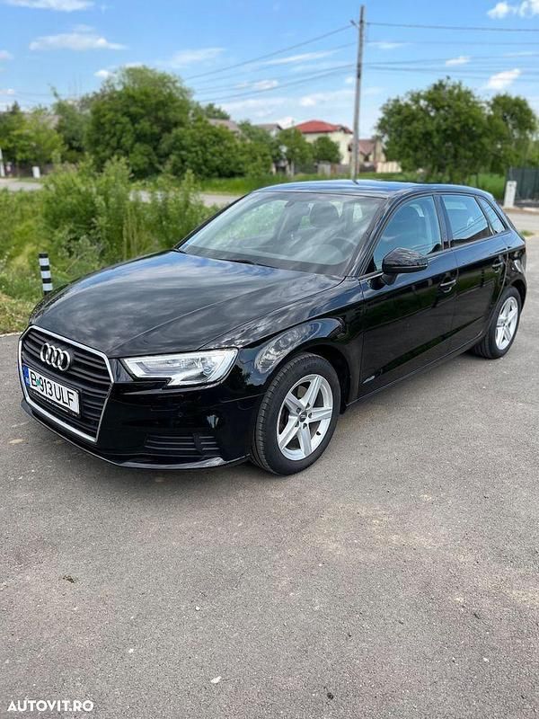 Negru Utilizat 2018 Audi A3 Sportback Break | 15.000 EUR (Preț OK) - Imagine 1/4