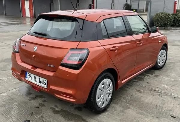 Second-hand Suzuki Swift Cool 83 CP (61 kW) 2024 Portocaliu Hatchback