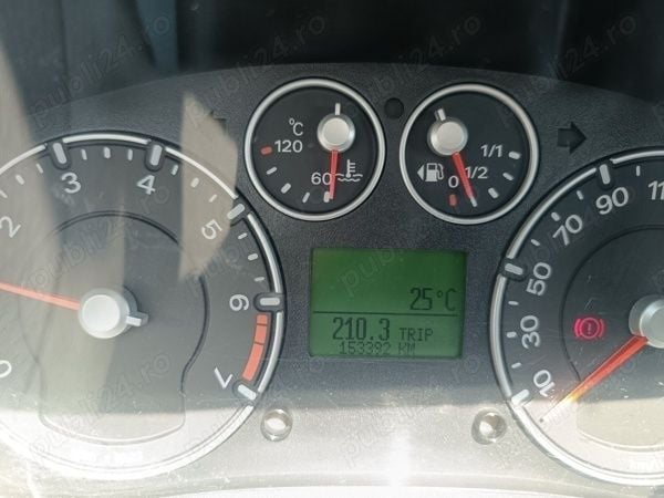 Second-hand Ford Fusion 59 CP (43 kW) 2008 Argintiu Hatchback