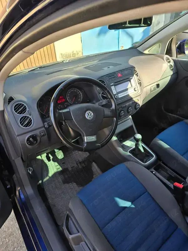 Utilizat 2007 VW Golf V Berlinǎ | 3.000 EUR (Preț OK) - Imagine 1/4