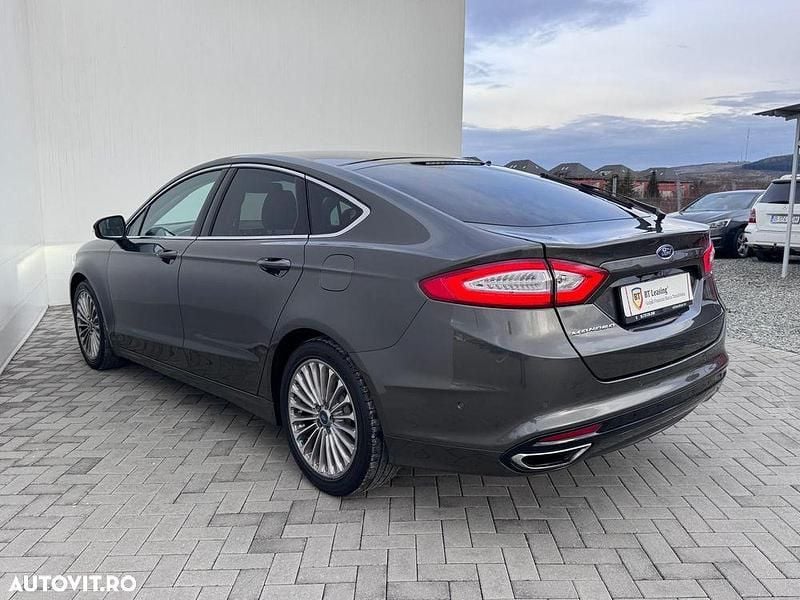 Second-hand Ford Mondeo Titanium 180 CP (132 kW) 2017 Culoaregri Berlinǎ