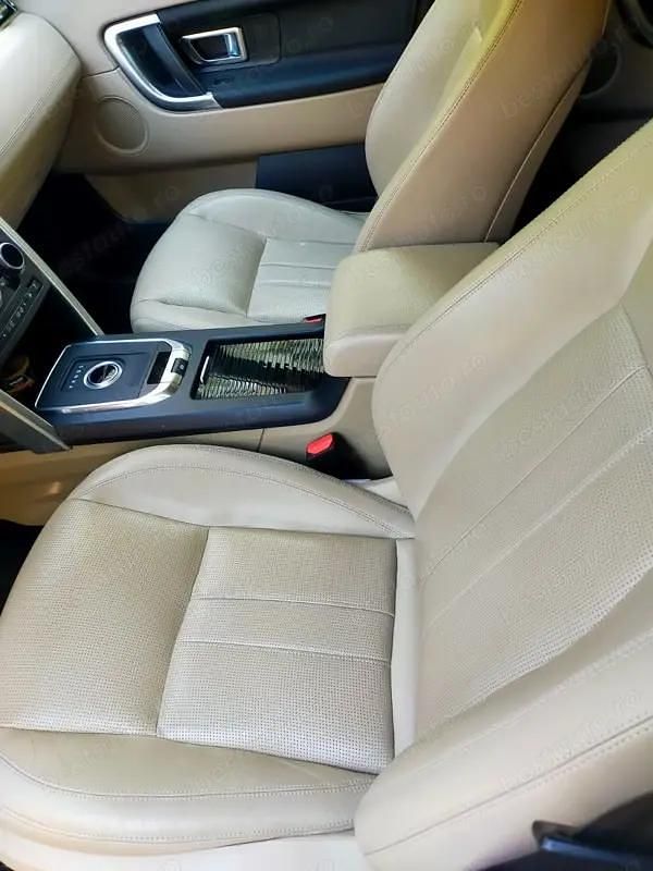 Verde Utilizat 2016 Land Rover Discovery Sport SUV | 12.800 EUR (Preț OK) - Imagine 1/4
