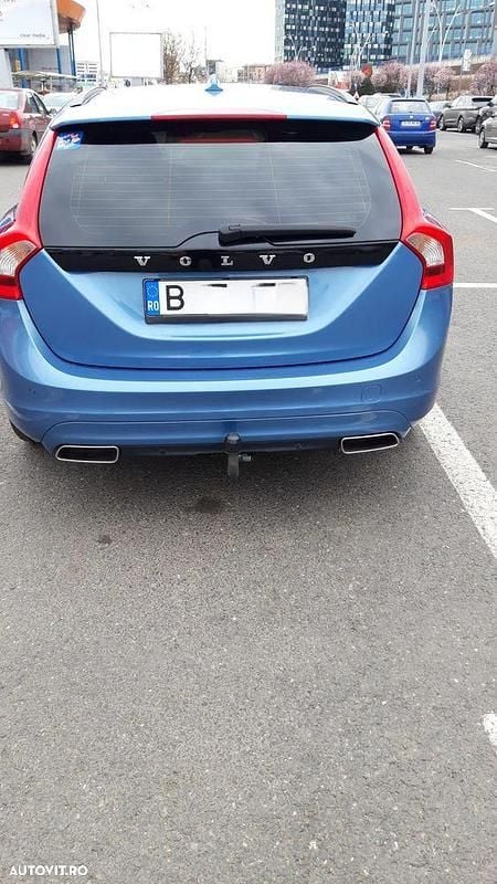 Second-hand Volvo V60 Ocean Race 181 CP (133 kW) 2015 Culoarealbastru Break