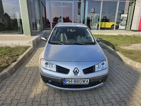 Argintiu Utilizat 2006 Renault Mégane II Berlinǎ | 3.450 EUR (Scump) - Imagine 1/4