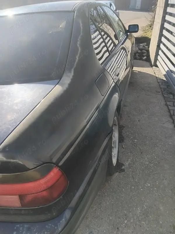 Utilizat 2000 BMW 525 Berlinǎ | 1.200 EUR - Imagine 1/4
