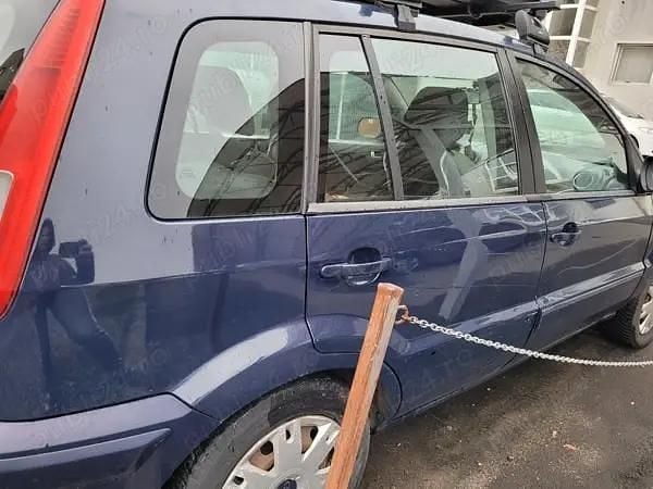 Utilizat 2011 Ford Fusion Hatchback | 5.000 EUR (Scump) - Imagine 1/4