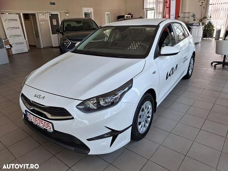 Nouă Kia Ceed Best 140 CP (102 kW) 2025 Culoarealb Hatchback