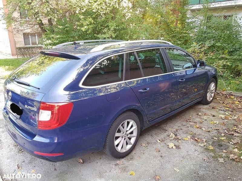 Second-hand Skoda Superb 170 CP (125 kW) 2014 Albastru Break