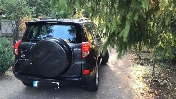 Second-hand Toyota RAV4 136 CP (100 kW) 2007 Gri SUV