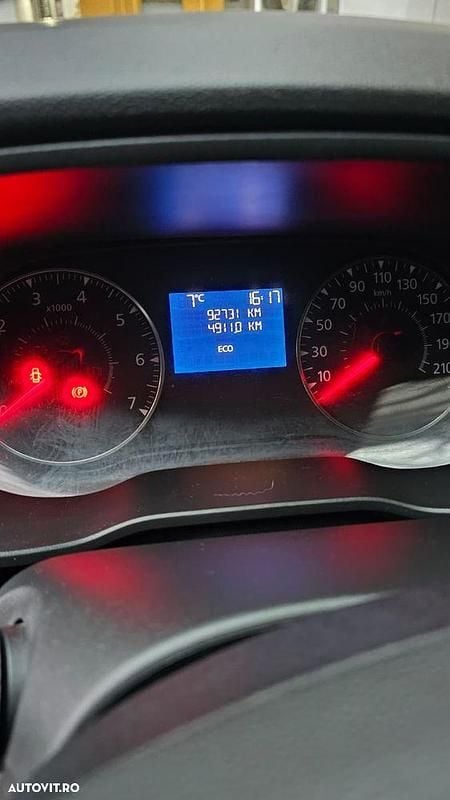 Second-hand Dacia Duster Comfort 125 CP (91 kW) 2018 Culoarebej SUV