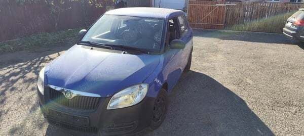Utilizat 2009 Skoda Fabia Hatchback | 1.900 EUR (Preț bun) - Imagine 1/4