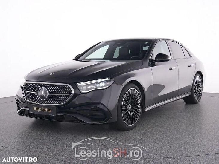 Gri Utilizat 2024 Mercedes A220 AMG line Berlinǎ | 62.924 EUR (Scump) - Imagine 1/4