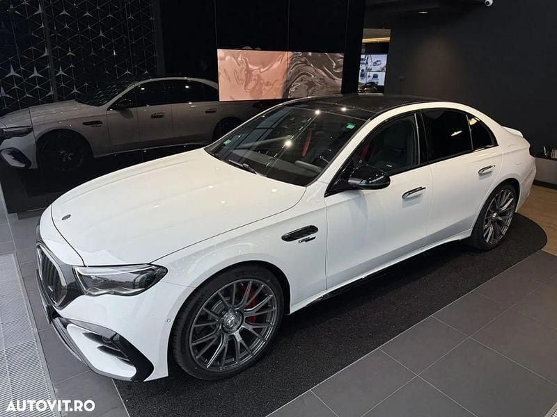 Alb Utilizat 2025 Mercedes E53 AMG AMG Berlinǎ | 118.966 EUR - Imagine 1/4