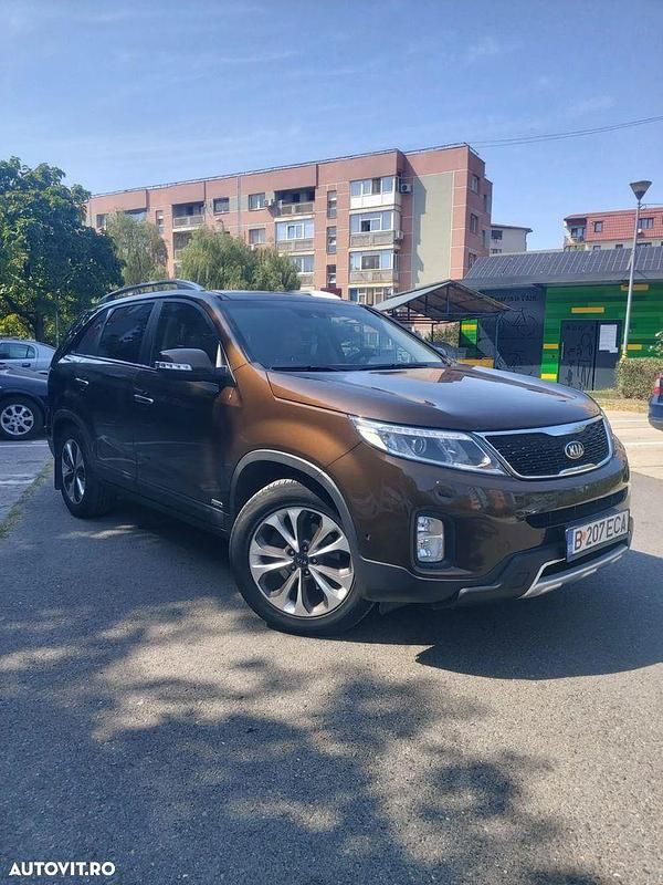 Second-hand Kia Sorento Platinum Edition 197 CP (144 kW) 2013 Culoaremaro SUV