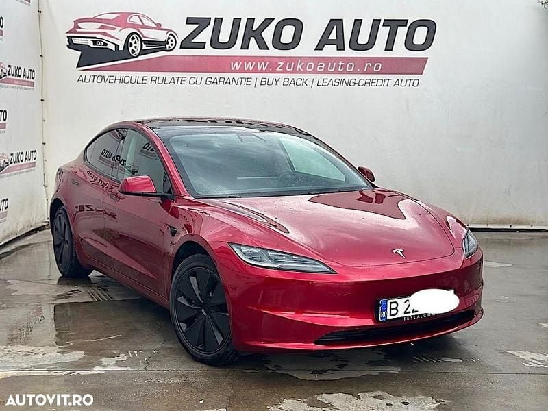 Culoarerosu Utilizat 2024 Tesla Model 3 Berlinǎ | 42.300 EUR (Puțin scump) - Imagine 1/4