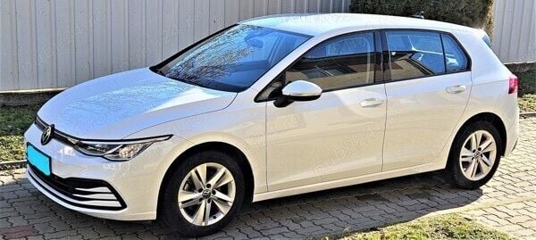 Alb Utilizat 2021 VW Golf VIII Hatchback | 17.990 EUR (Preț bun) - Imagine 1/4