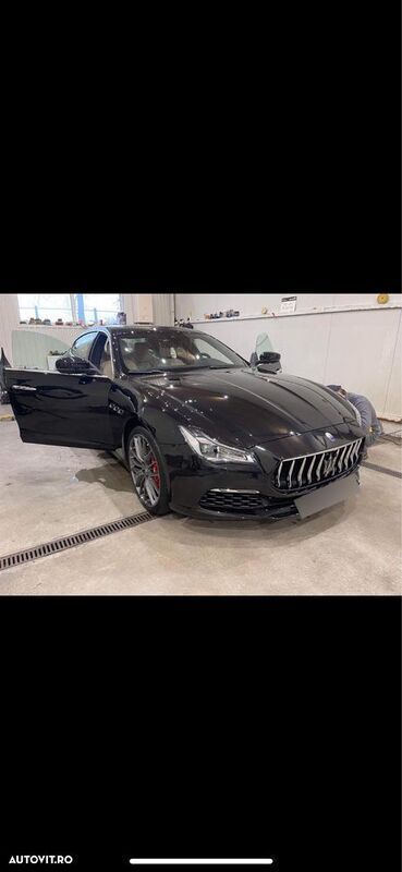 Negru Utilizat 2017 Maserati Quattroporte GranLusso Berlinǎ | 37.000 EUR - Imagine 1/4