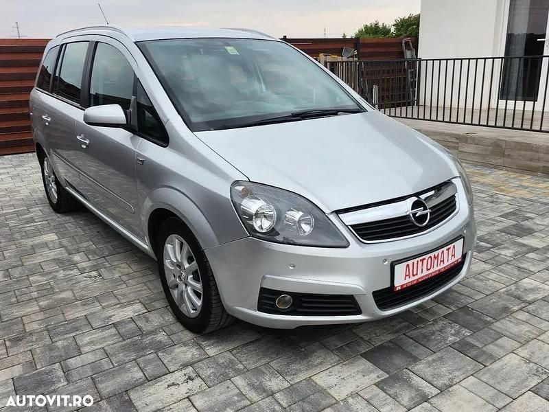 Second-hand Opel Zafira Cosmo 140 CP (102 kW) 2008 Culoareargint Monovolum
