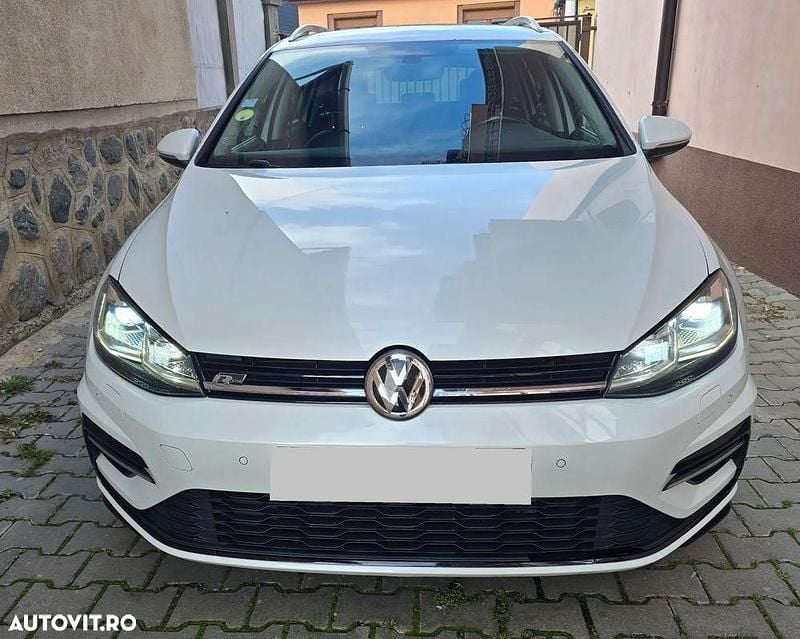 Second-hand VW Golf VII R-line 150 CP (110 kW) 2018 Culoarealb Break