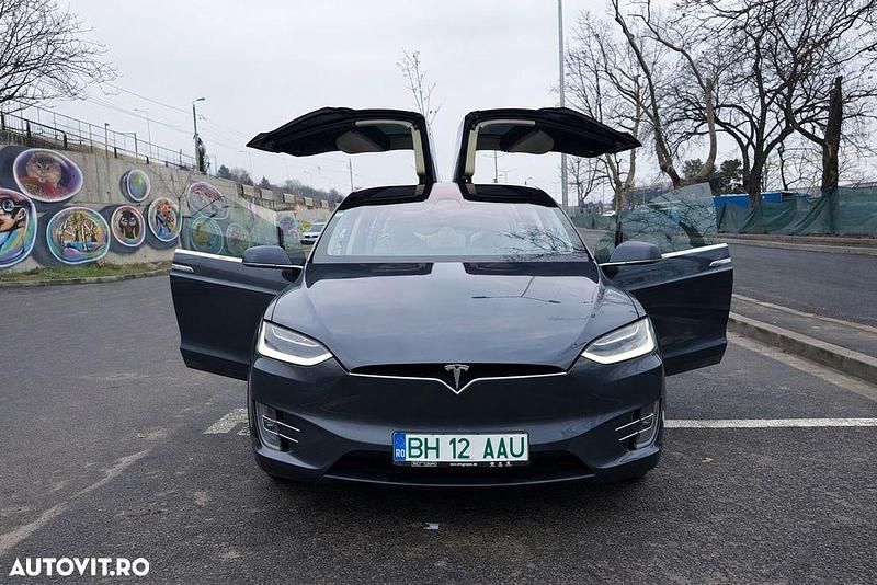 Second-hand Tesla Model X 450 kW (613 CP) 2019 Culoaregri SUV