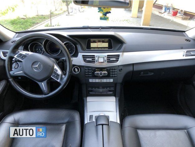 Second-hand Mercedes E200 136 CP (100 kW) 2014 Argintiu Berlinǎ