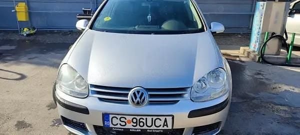 Utilizat 2005 VW Golf V Hatchback | 1.900 EUR (Preț bun) - Imagine 1/4