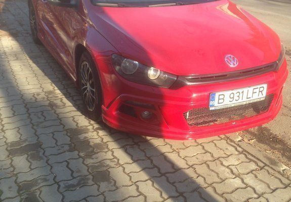 Roşu Utilizat 2010 VW Scirocco Coupe | 8.330 EUR - Imagine 1/4