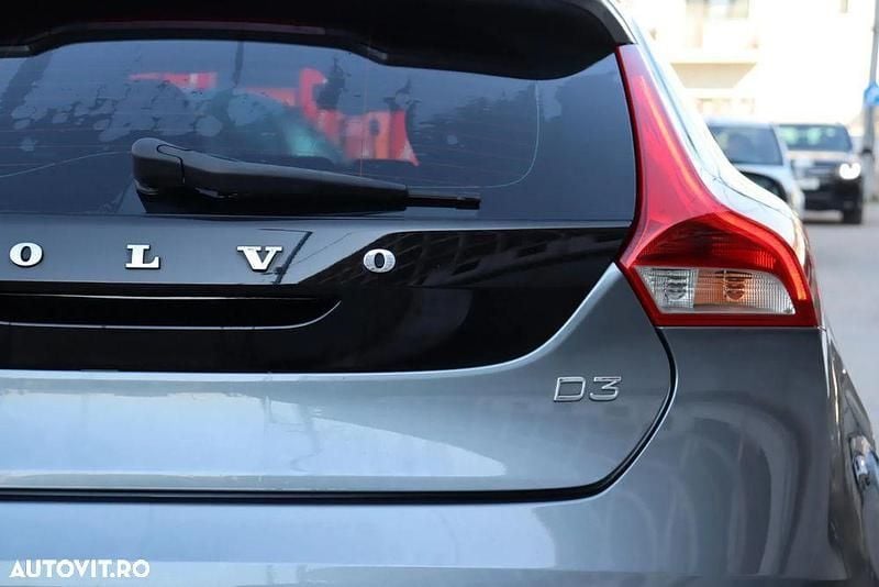 Second-hand Volvo V40 150 CP (110 kW) 2017 Gri Break