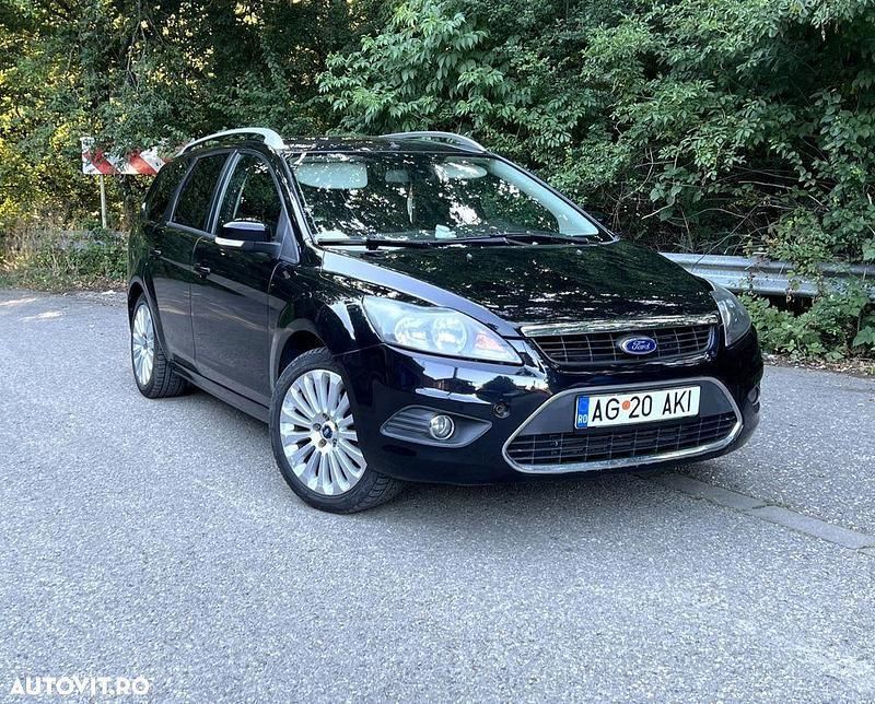 Negru Utilizat 2010 Ford Focus Titanium Break | 2.991 EUR (Preț OK) - Imagine 1/4