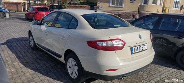 Bej Utilizat 2013 Renault Fluence Berlinǎ | 4.760 EUR - Imagine 1/4