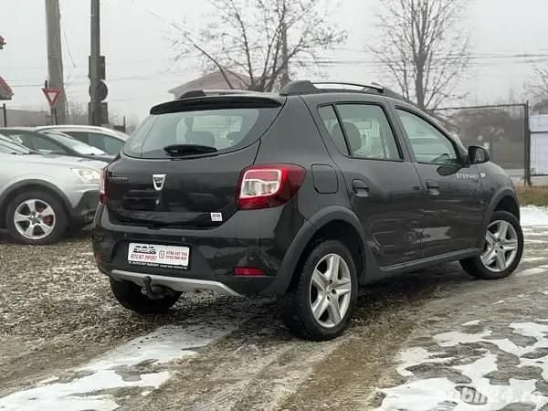 Second-hand Dacia Sandero Stepway 90 CP (66 kW) 2015 Negru Hatchback