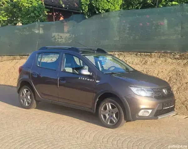 Utilizat 2017 Dacia Sandero Stepway Hatchback | 7.250 EUR (Preț OK) - Imagine 1/4