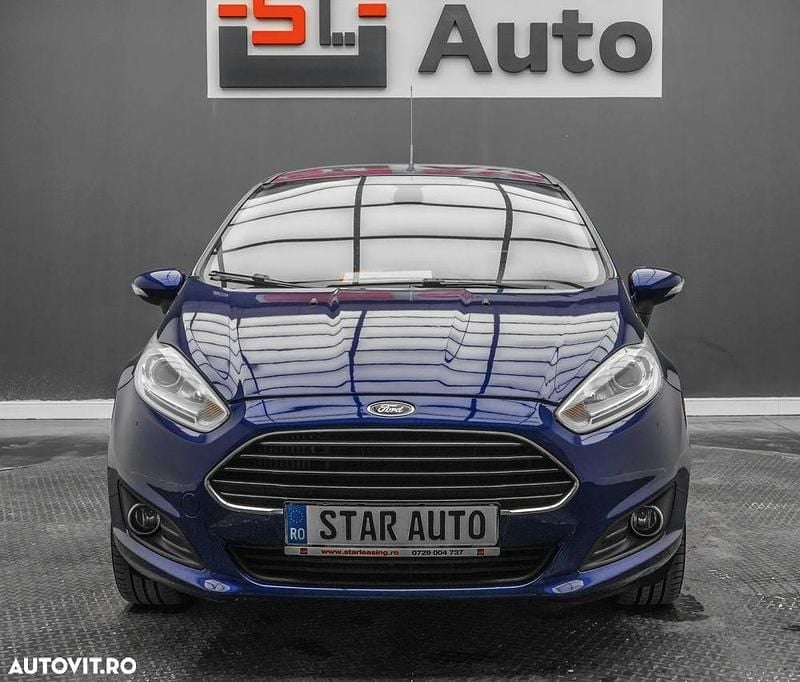Second-hand Ford Fiesta Titanium 100 CP (73 kW) 2015 Culoarealbastru Hatchback
