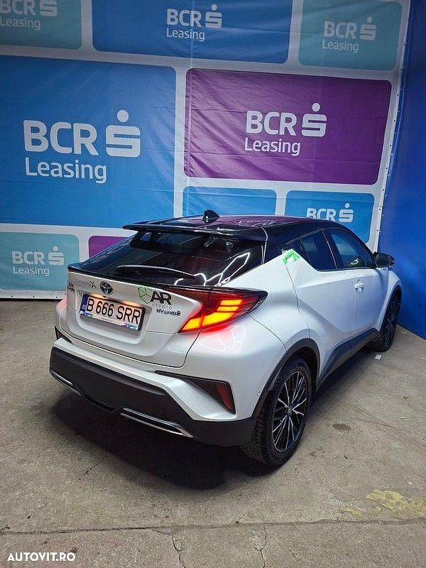 Second-hand Toyota C-HR 184 CP (135 kW) 2019 Culoarealb SUV