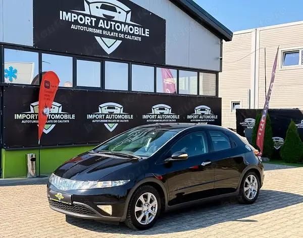 Culoarenegru Utilizat 2008 Honda Civic Sport Hatchback | 3.999 EUR (Preț OK) - Imagine 1/4