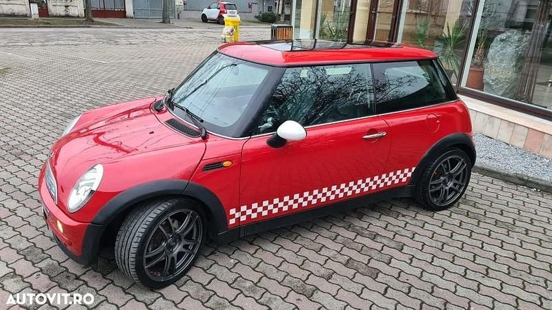 Second-hand Mini ONE 90 CP (66 kW) 2002 Culoarerosu Hatchback