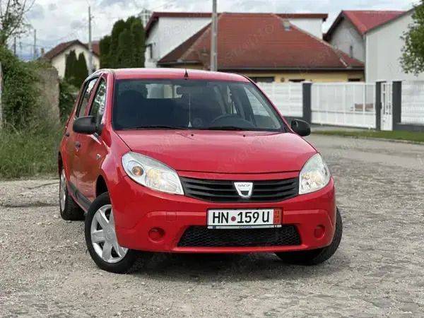Rosu Utilizat 2010 Dacia Sandero Hatchback | 3.500 EUR (Preț OK) - Imagine 1/4