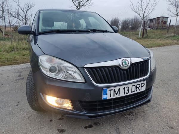 Gri Utilizat 2011 Skoda Fabia Break | 3.200 EUR - Imagine 1/4