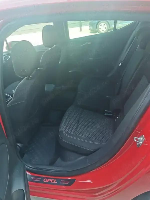 Utilizat 2016 Opel Astra Hatchback | 7.900 EUR (Preț OK) - Imagine 1/4