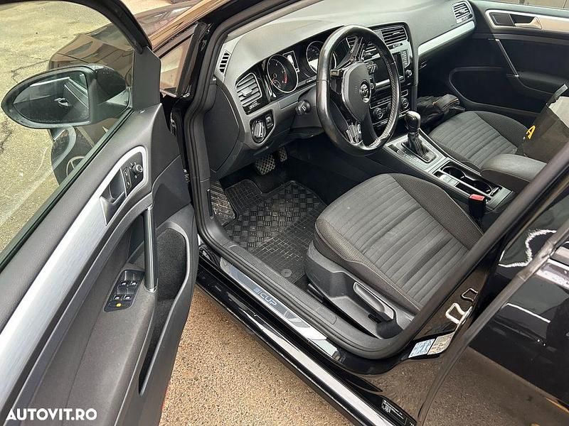Culoarenegru Utilizat 2015 VW Golf VII Cup Break | 7.150 EUR (Preț OK) - Imagine 1/4