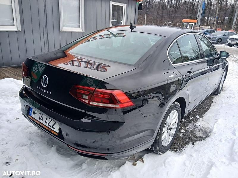 Second-hand VW Passat Comfortline 150 CP (110 kW) 2022 Culoarenegru Break