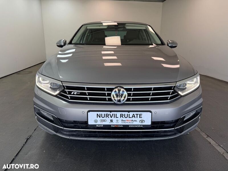 Gri Utilizat 2018 VW Passat Executive Berlinǎ | 17.969 EUR (Preț bun) - Imagine 1/4