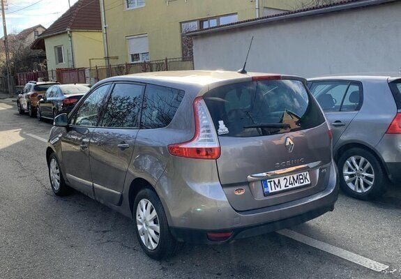 Second-hand Renault Scénic III 107 CP (78 kW) 2013 Gri Monovolum